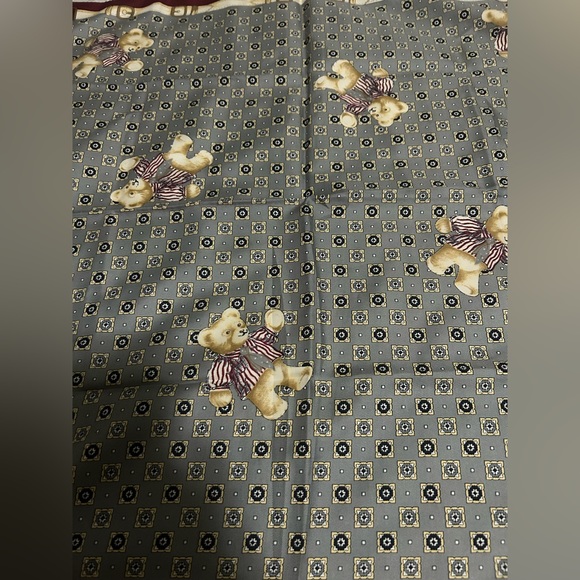 Bear Scarf - Picture 3 of 4